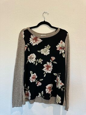Kaileigh Black Floral Crewneck with Heather Taupe Sleeves